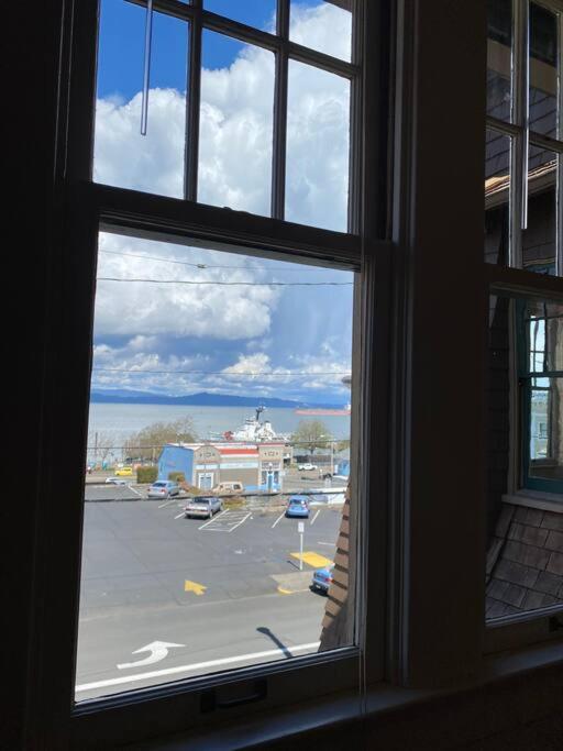 Historic Downtown Riverview Flat, No 3 Astoria Buitenkant foto