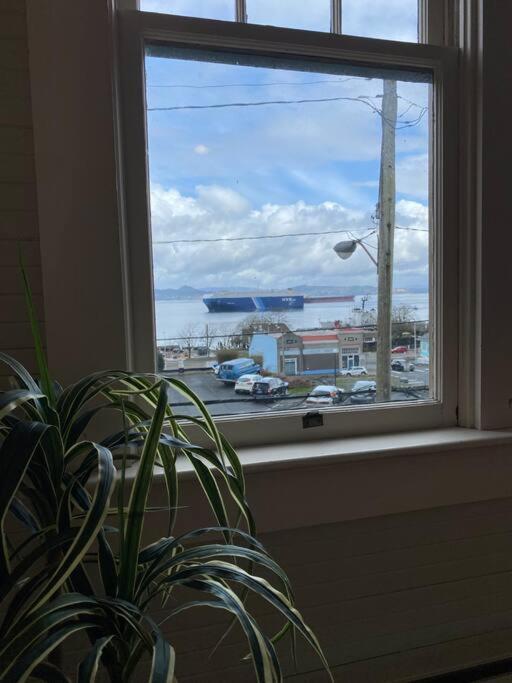 Historic Downtown Riverview Flat, No 3 Astoria Buitenkant foto