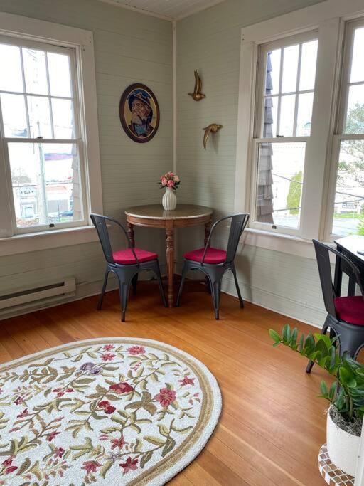Historic Downtown Riverview Flat, No 3 Astoria Buitenkant foto